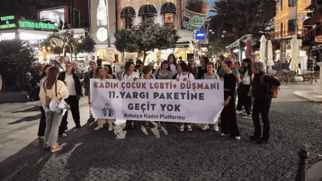 Antalya Kadın Platformu: 11. Yargı Paketi'ni geçirmeyeceğiz