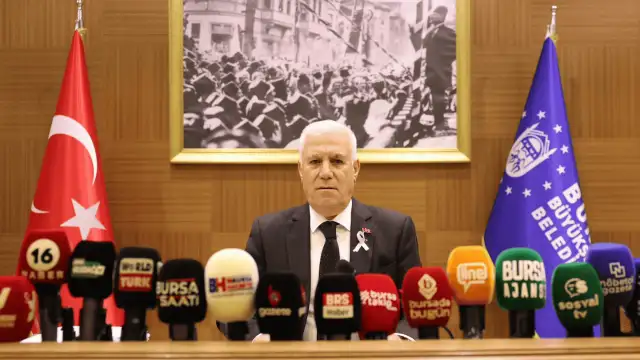 Mustafa Bozbey "Bursa’yı susuz bırakmışsınız. Yağış düşüşlerini 5-6 sene önce görmediniz mi?" dedi ve çözümü açıkladı