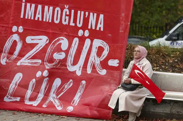 CHP, Brüksel'de 61'inci mitingini gerçekleştirdi