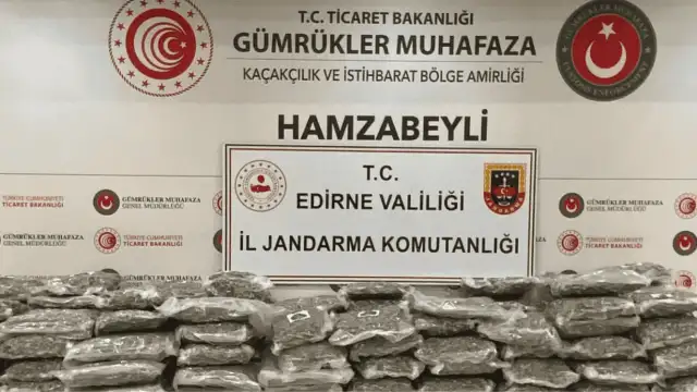 Gümrükte tıra gizlenmiş 105 kilo uyuşturucu madde yakalandı: Şüphelinin üzerinden sahte basın kartı çıktı