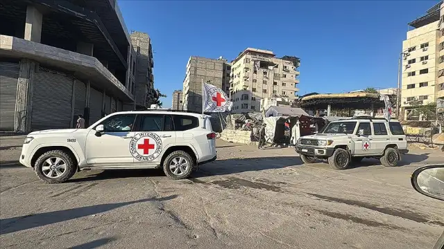 İsrail, Gazze'deki ateşkes kapsamında 96 Filistinli esiri serbest bıraktı