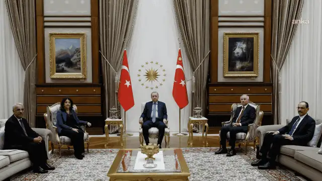 Erdoğan, İmralı Heyeti'ni kabul etti: Görüşmede Efkan Ala ve İbrahim Kalın da yer aldı