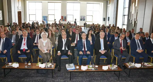 Ülkemiz gençliğini tehdit eden bağımlılık tehlikesi Manisa’da masaya yatırıldı