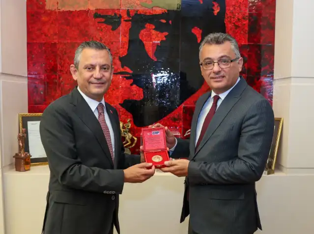 CHP'li Emir'den Erhürman'a tebrik: Kıbrıs Türk halkının iradesi demokrasinin göstergesi