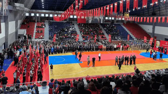 Ordu'da 29 Ekim skandalı: Jimnastik gösterisi giysi nedeniyle iptal edildi; CHP’den "sapık zihniyet" tepkisi