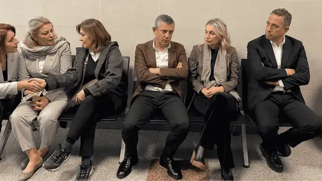 Özgür Özel adliyede: İmamoğlu "casusluk" soruşturması kapsamında ifade veriyor