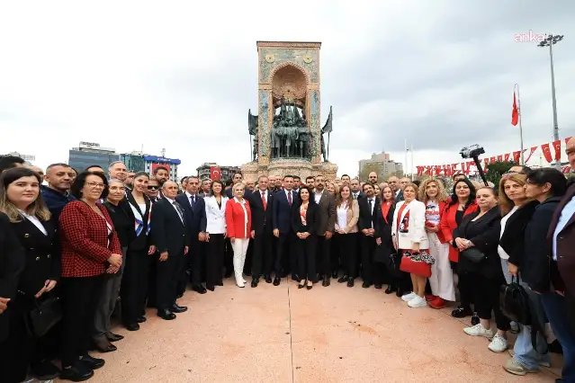 Özgür Çelik: Cumhuriyetin 102’nci yılında ceberut bir iktidar, baskıyla toplumu sindirmeye çalışsa da millet ayaktadır