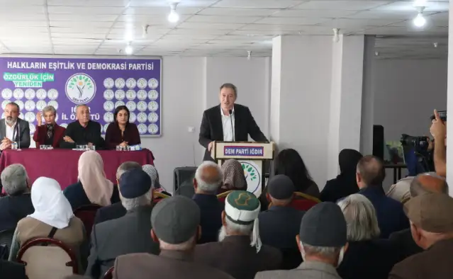 Tuncer Bakırhan: Cumhuriyeti demokratikleştirerek birlikte yaşayacağız