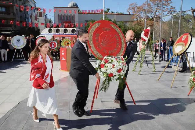 CHP Manisa Örgütü’nden “Alternatif bayram” kutlaması