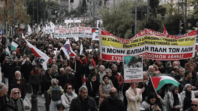 Atina'da Filistin'e destek yürüyüşü yapıldı