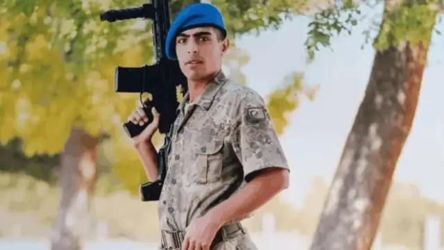 Şüpheli asker ölümü: Tezkeresine 10 gün kala Er Horuz’un annesi "Boğazında iz yoktu, intihara inanmıyorum" dedi
