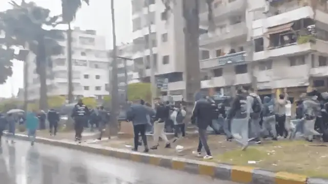 Humus’taki cinayet fitili ateşledi: Suriye’de protestolar Lazkiye ve Tartus’a sıçradı