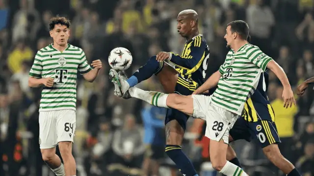 UEFA Avrupa Ligi'nde Fenerbahçe evinde Ferençvaroş'a takıldı: 1-1