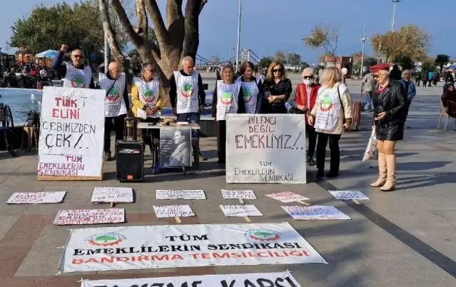 TÜM Emekli-Sen’den Bandırma'da açıklama: Emekliler yoksulluğa mahkûm ediliyor