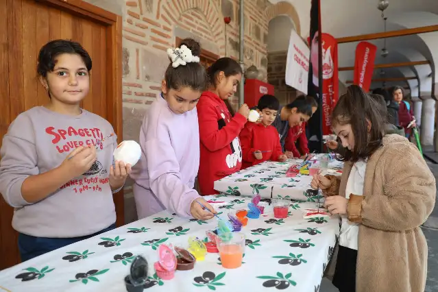 Şehzadeler Belediyesi’nden çocuklara sanat dolu ara tatil