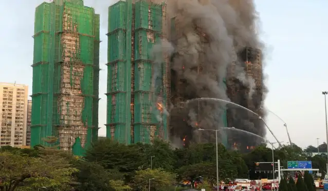 Hong Kong'da Tai Po yangını için üç günlük yas ilan edildi