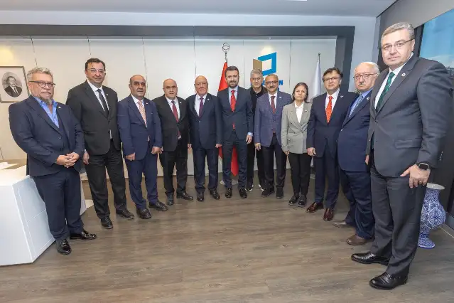 Türkiye Gazeteciler Konfederasyonu yönetiminden ilk ziyaret BİK Genel Müdürü Çay'a