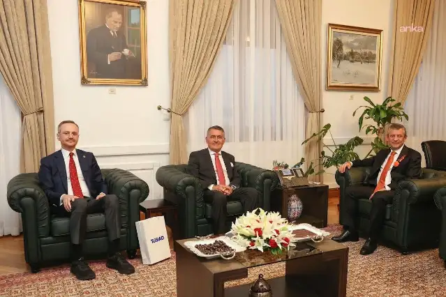 TÜSİAD'dan, CHP Genel Başkanı Özgür Özel'e ziyaret