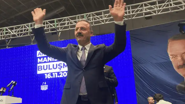Yavuz Ağıralioğlu Manisa’da konuştu: AK Parti ve CHP arasında sıkışan millete yeni bir kulvar açacağız