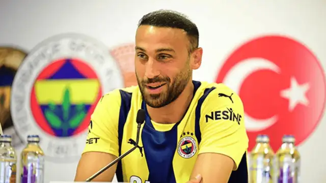 Cenk Tosun'dan 'kadro dışı' isyanı: Ben ne yaptım ki?
