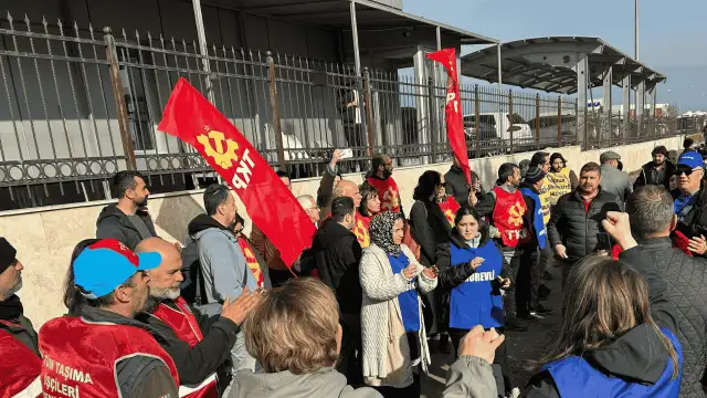 İzmir'de 365 günlük direniş: İşçiler masaya çağırıyor, patron kaçıyor