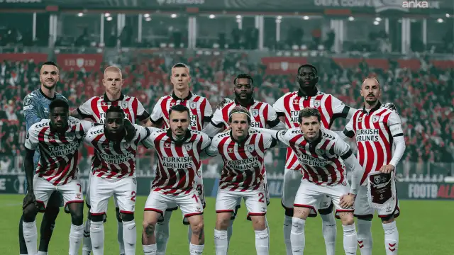 Samsunspor, AEK’ye 2-1 mağlup oldu
