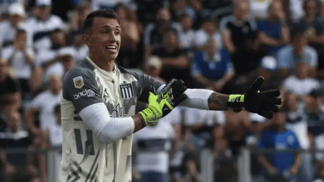 Estudiantes 2025 Clausura şampiyonu: Muslera maça damga vurdu