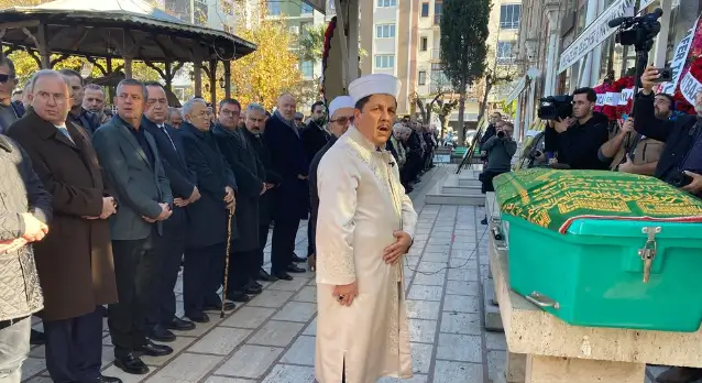 Anemon Ailesinin Haşim Ağabeyi'ne yakışan uğurlama