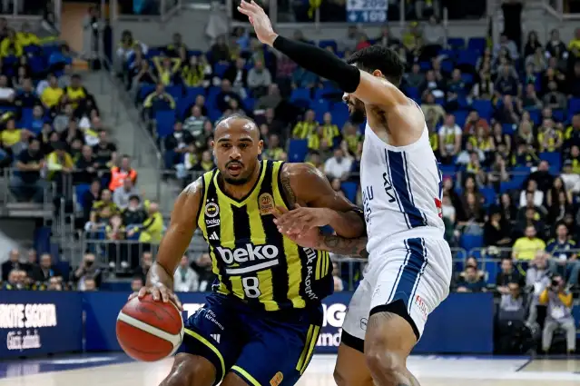Fenerbahçe Beko, Anadolu Efes'i uzatmalarda yendi