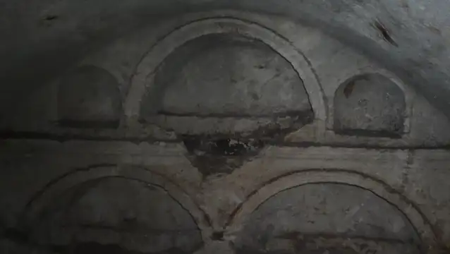 Adıyaman'da 1800 yıllık olduğu değerlendirilen kubbeli mezar odası bulundu