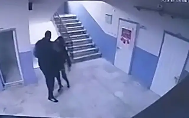 Manisa'da otizmli öğrenciyi merdivenden iten okul müdürü tahliye edildi