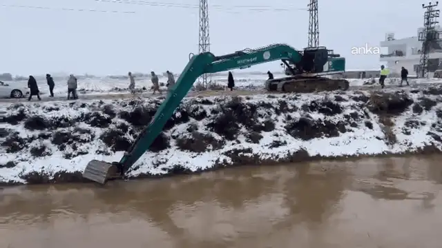 Şanlıurfa'da feci kaza: Sulama kanalına düşen araçta 3 ölü