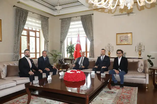 Mazbatasını alan Başkan Şimşek’ten ilk resmi ziyaret Vali Özkan’a