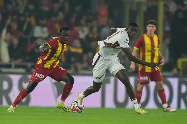 Trabzonspor, Göztepe'yi deplasmanda 2-1 mağlup etti