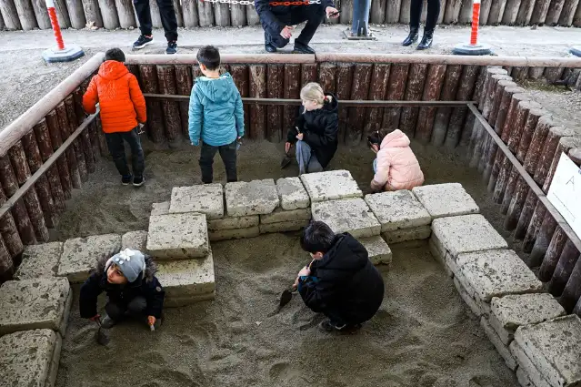 Bursa'da arkeolojiyi eğlenerek öğrendiler