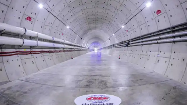 Çin dünyanın en uzun su altı yüksek hızlı tren tünelini inşa ediyor