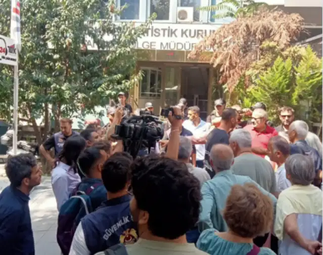 Emekli meclisi'nden TÜİK önünde protesto çağrısı