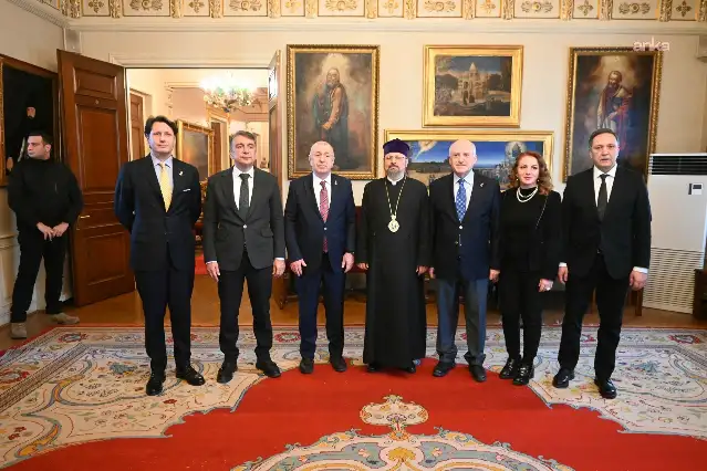 Ümit Özdağ'dan Türkiye Ermeni Patriği Maşalyan'a ziyaret