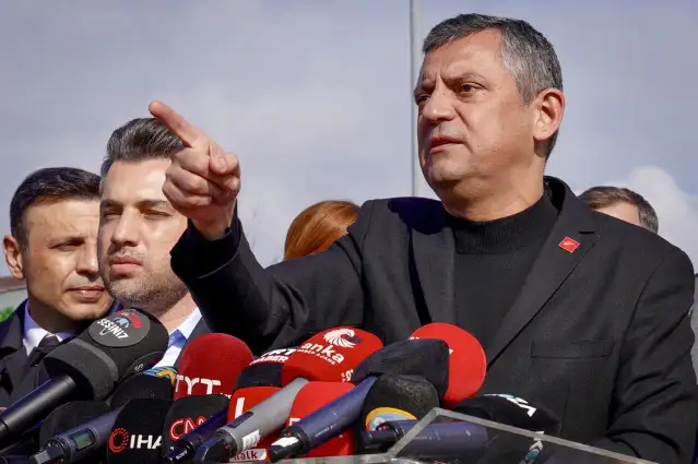 Özgür Özel: Feti Yıldız tek imzalı kanun maddesi verir, haftaya salı günü bu kanun Resmi Gazete'de yayınlanmış olur