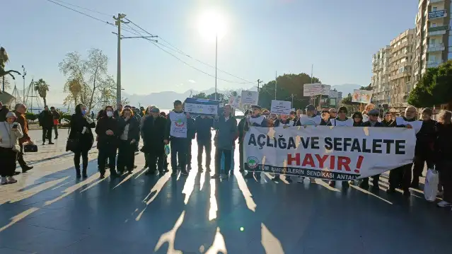 Tüm Emeklilerin Sendikası Antalya Şubesi: Sadaka değil, hakkımızı istiyoruz
