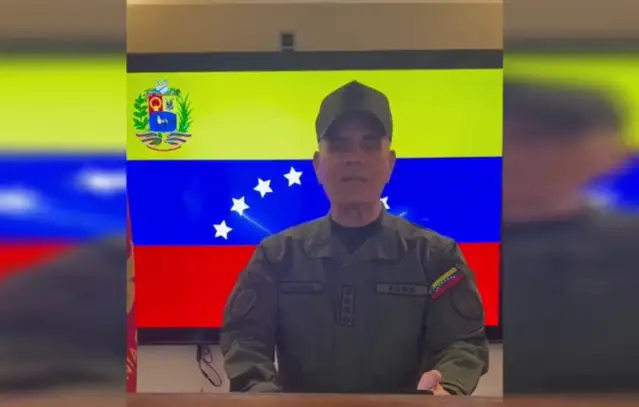 Venezuela Savunma Bakanı Lopez: Paniğe kapılmayalım, hazırlıklarını yaptığımız tüm ulusal savunma planlarını uygulayalım