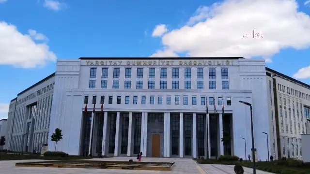 Yargıtay Cumhuriyet Başsavcılığı, depremde yıkılan Kanarya Apartmanı davasında bilirkişi raporunu yetersiz bularak bozma