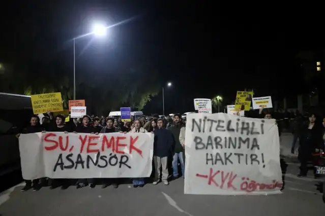 Ege Üniversitesi öğrencileri yurt koşullarını protesto etti