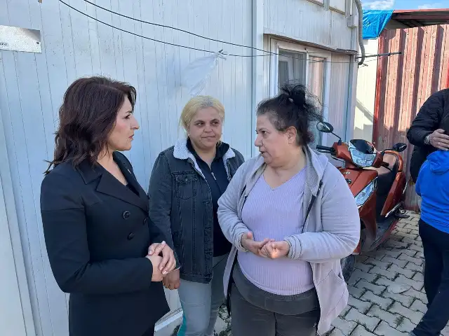 Gülcan Kış: Deprem bölgesinde enkazı CHP’li belediyeler kaldırıyor