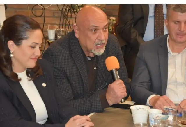 İYİ Partili Op. Dr. Özcan: Dağıtacağınız kolilerde mutlaka üzüm olsun