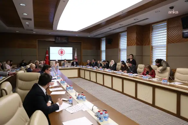 "Dijital Mecralarda Çocuklarımızı Bekleyen Tehdit ve Riskler" raporu kabul edildi