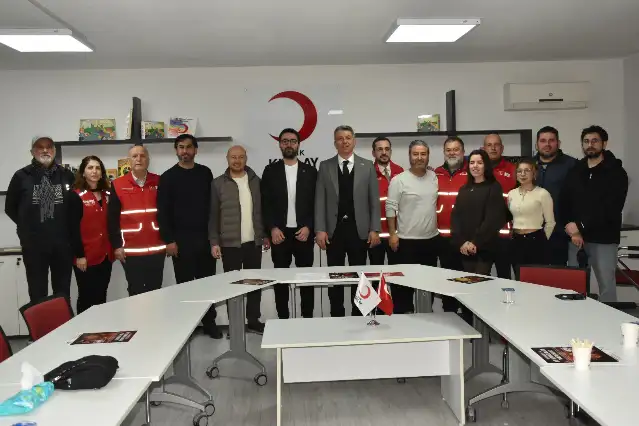 Manisa Kızılay: “Bir başına olanların yanındayız” ile iftar sofraları kuruyor