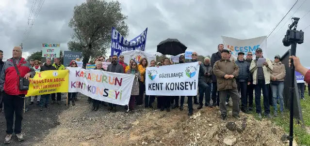 İzmir-Çeşme Otoyolu’ndaki özelleştirme kararı protesto edildi