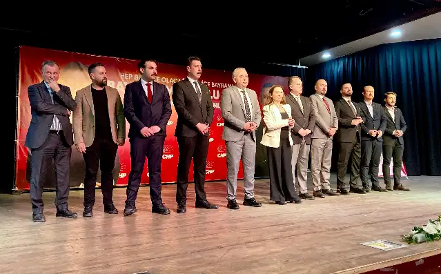 CHP Manisa örgütünden miting gibi bayramlaşma