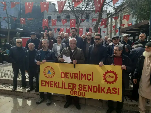 Dev Emekli Sen Ordu: Örgütlenme önündeki engeller kaldırılmalı